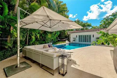 375 Harbor Court Key Biscayne FL 33149