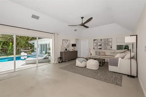 375 Harbor Court Key Biscayne FL 33149