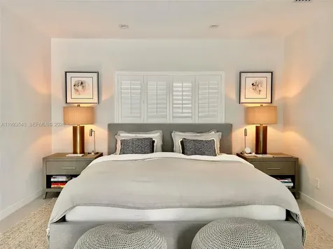 375 Harbor Court Key Biscayne FL 33149
