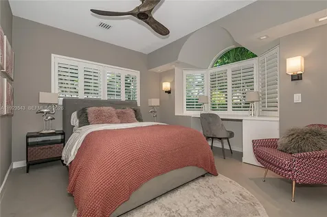 375 Harbor Court Key Biscayne FL 33149