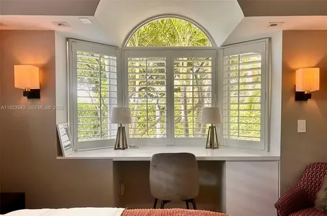 375 Harbor Court Key Biscayne FL 33149