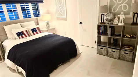 375 Harbor Court Key Biscayne FL 33149
