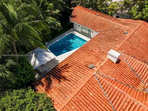 375 Harbor Court Key Biscayne FL 33149