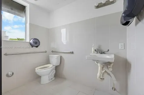 2500 Wilton Drive Wilton Manors FL 33305