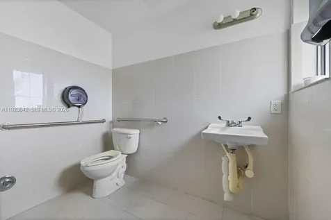 2500 Wilton Drive Wilton Manors FL 33305