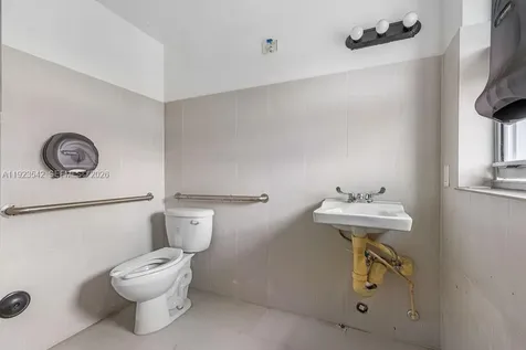 2500 Wilton Drive Wilton Manors FL 33305