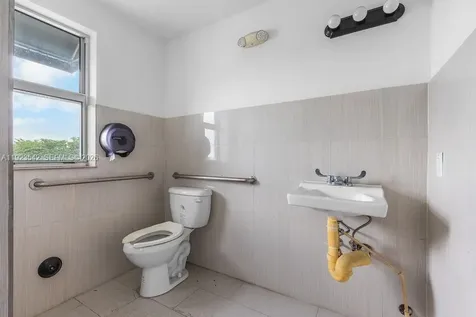 2500 Wilton Drive Wilton Manors FL 33305