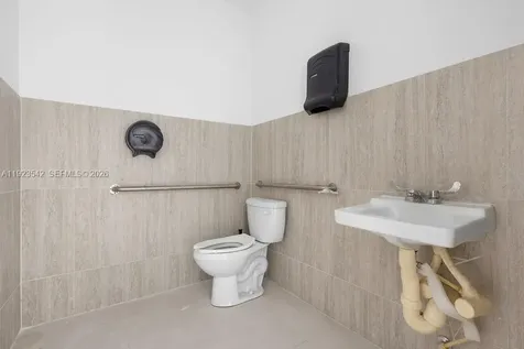 2500 Wilton Drive Wilton Manors FL 33305