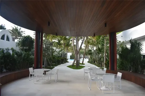 6365 Collins Avenue Miami Beach FL 33141