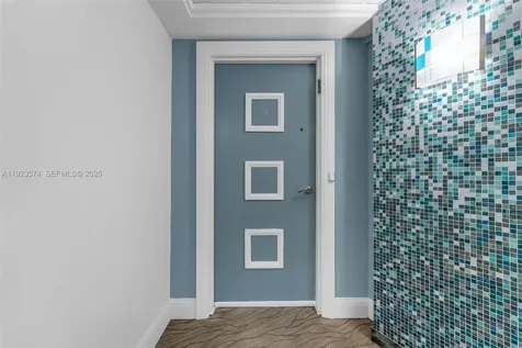 4925 Collins Avenue Miami Beach FL 33140