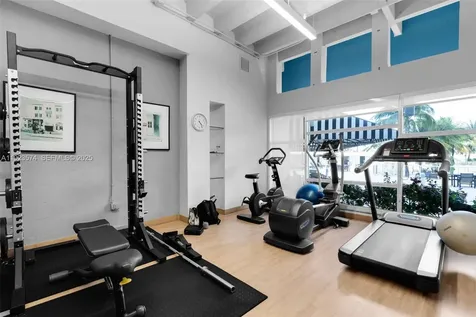 4925 Collins Avenue Miami Beach FL 33140