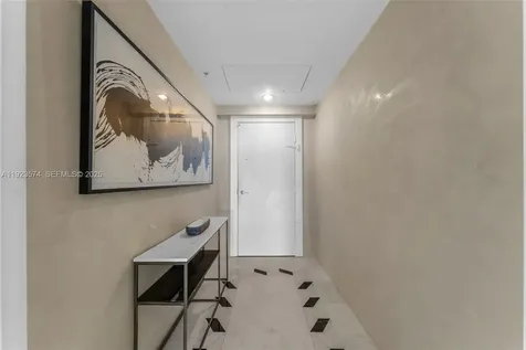 4925 Collins Avenue Miami Beach FL 33140
