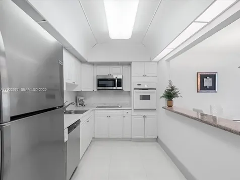 19370 E Collins Avenue Sunny Isles Beach FL 33160