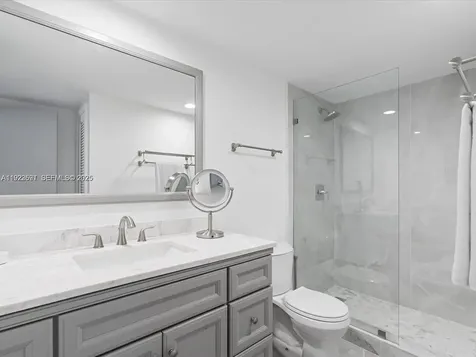 19370 E Collins Avenue Sunny Isles Beach FL 33160