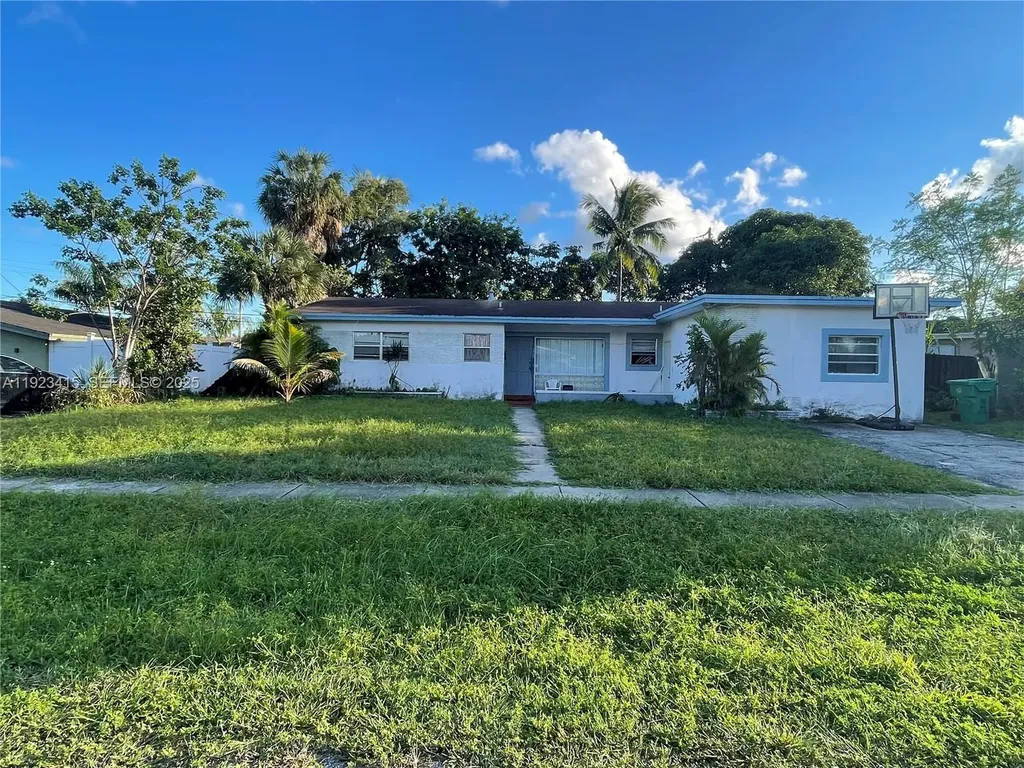 3880 NW 6th Street Lauderhill FL 33311