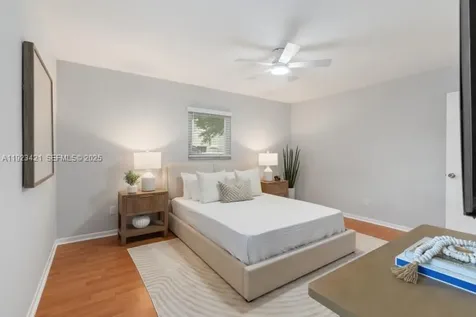 870 NE 35th Street Oakland Park FL 33334