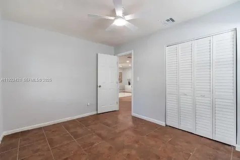 870 NE 35th Street Oakland Park FL 33334