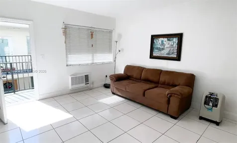 6895 Byron Avenue Miami Beach FL 33009