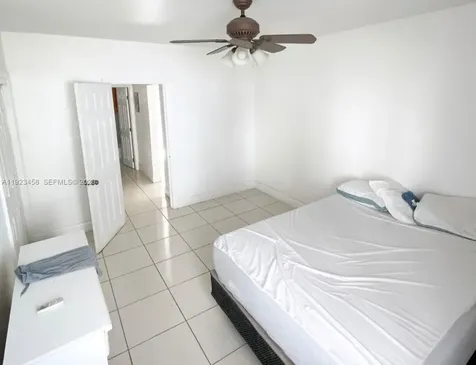 6895 Byron Avenue Miami Beach FL 33009