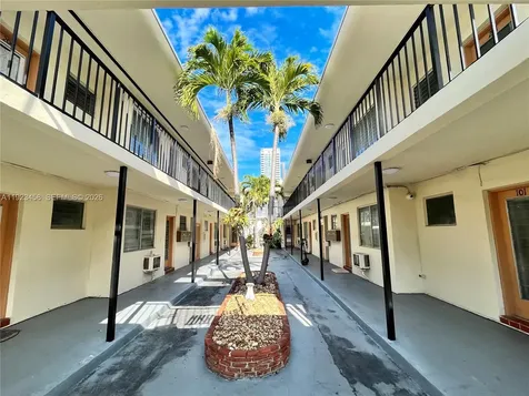 6895 Byron Avenue Miami Beach FL 33009