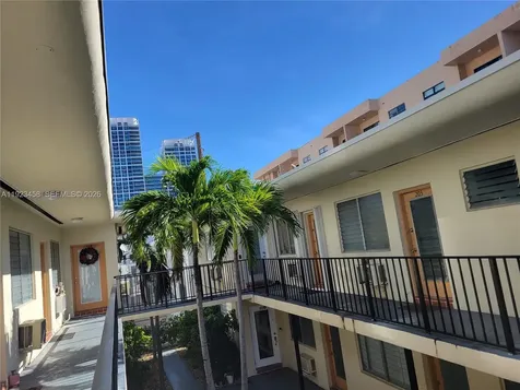6895 Byron Avenue Miami Beach FL 33009