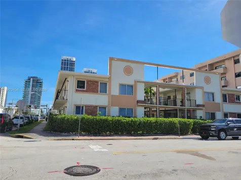 6895 Byron Avenue Miami Beach FL 33009