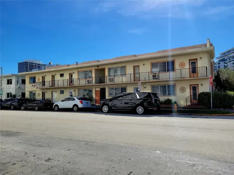 6895 Byron Avenue Miami Beach FL 33009