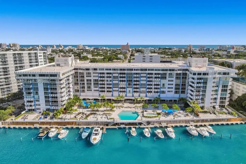 800 West Avenue Miami Beach FL 33139