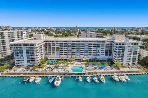 800 West Avenue Miami Beach FL 33139