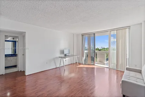 800 West Avenue Miami Beach FL 33139