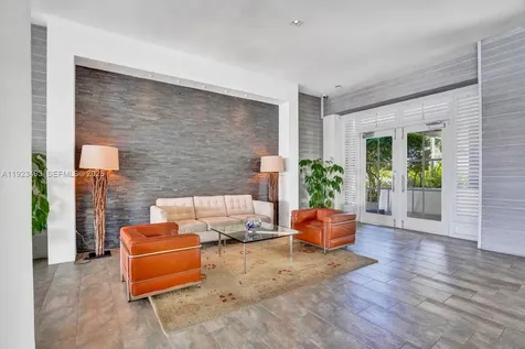 800 West Avenue Miami Beach FL 33139