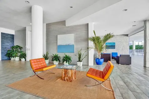800 West Avenue Miami Beach FL 33139