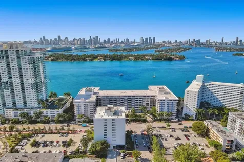 800 West Avenue Miami Beach FL 33139