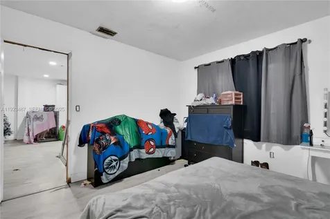 4712 NW 5th Street Miami FL 33126