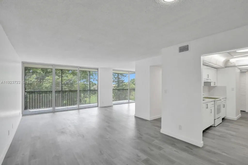 3821 Environ Boulevard Lauderhill FL 33319