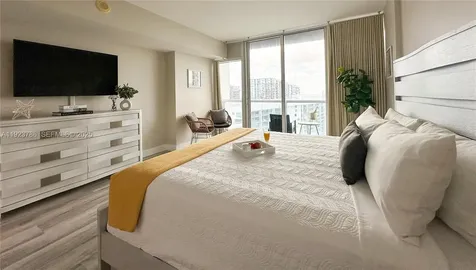 485 Brickell Avenue Miami FL 33131
