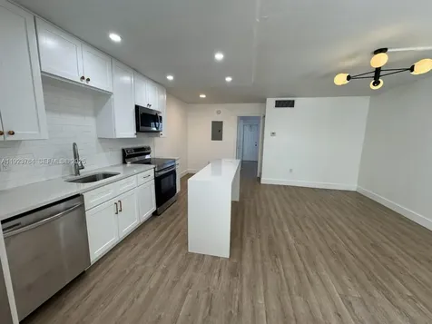 1720 Cleveland Street Hollywood FL 33020