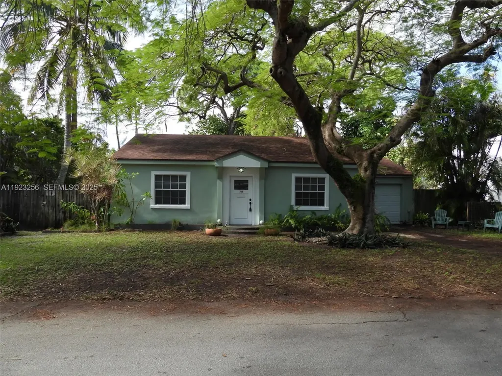 705 SW 14th Avenue Fort Lauderdale FL 33312