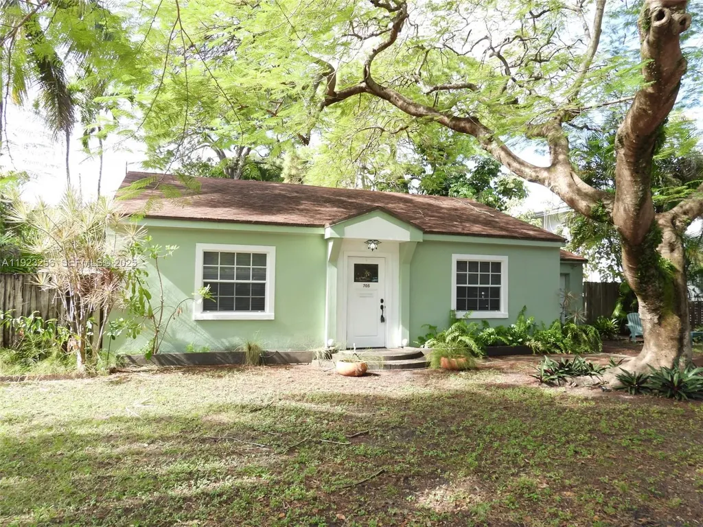705 SW 14th Avenue Fort Lauderdale FL 33312