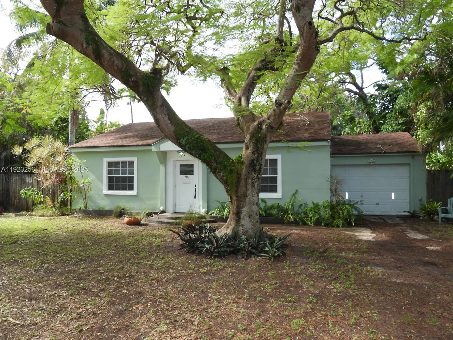 705 SW 14th Avenue Fort Lauderdale FL 33312