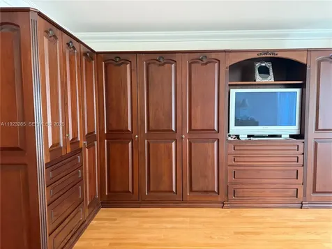 10101 Collins Avenue Bal Harbour FL 33154