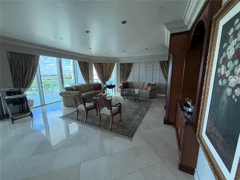 10101 Collins Avenue Bal Harbour FL 33154