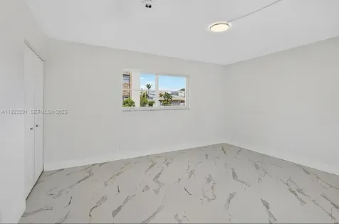 201 SE 11th Terrace Dania Beach FL 33004