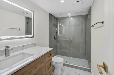 201 SE 11th Terrace Dania Beach FL 33004