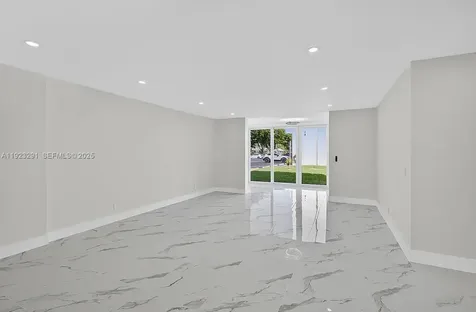 201 SE 11th Terrace Dania Beach FL 33004