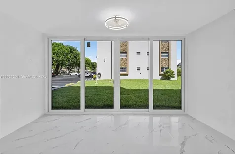 201 SE 11th Terrace Dania Beach FL 33004