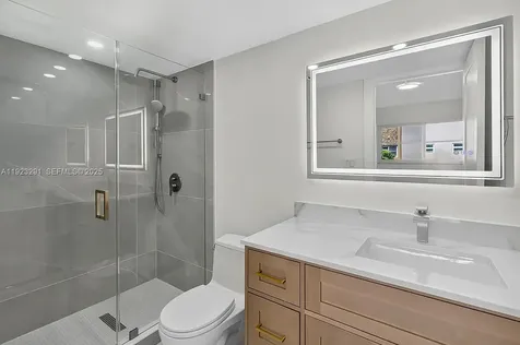 201 SE 11th Terrace Dania Beach FL 33004