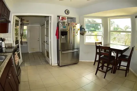 2812 Wiley Street Hollywood FL 33020