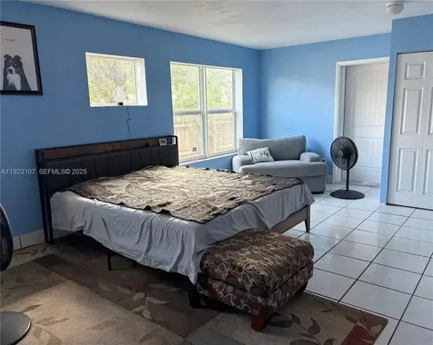 2812 Wiley Street Hollywood FL 33020
