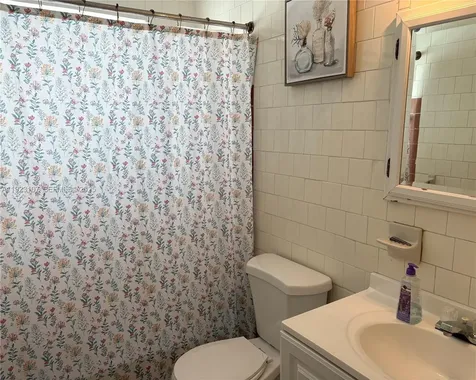 2812 Wiley Street Hollywood FL 33020